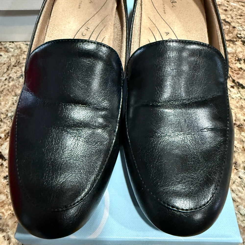 Black Leather Loafers by Lifestride